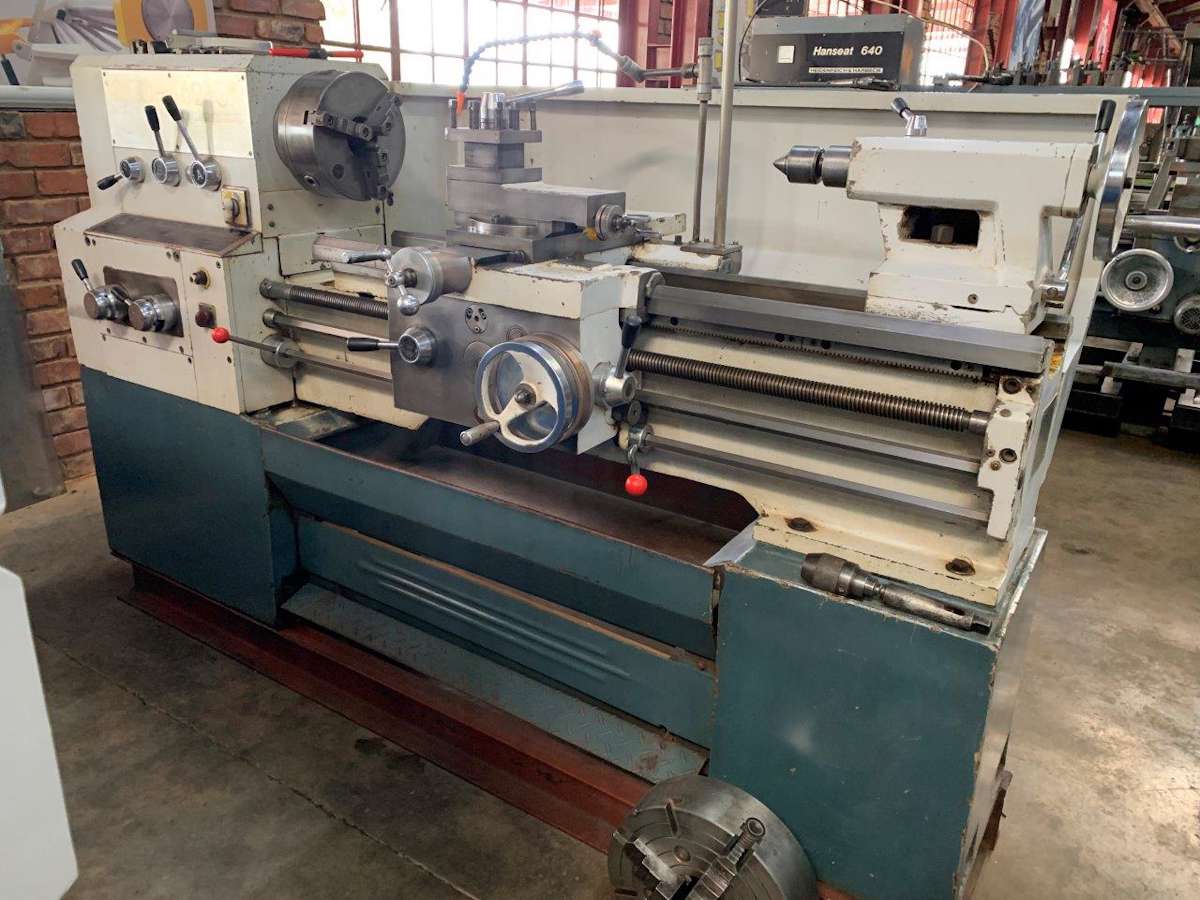 Amco G6240A Centre Lathe (11928)