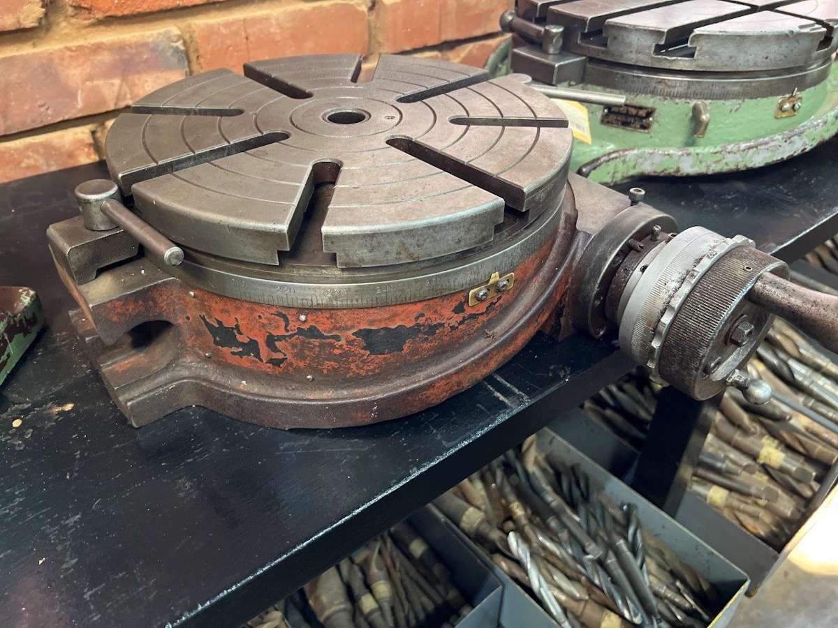 Used Tool 300 Horizontal / Vertical Rotary Table (12527) TH Machine