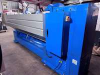 Turner 560x2000 Centre Lathe (11405)