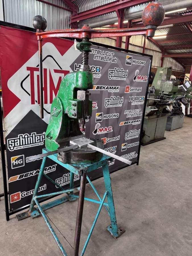 FJ Edwards No.6 Fly Press (14696)