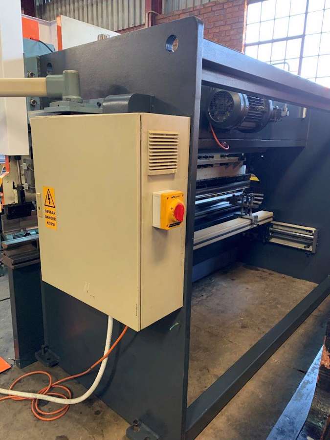 Used Machine ACL WA67Y 80 Ton x 3200 Hydraulic Press Brake (11381